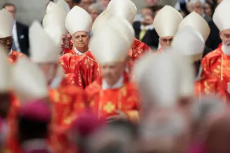 Az új pápa XIV. Leó – mit jelent az egyházfők névválasztása?
