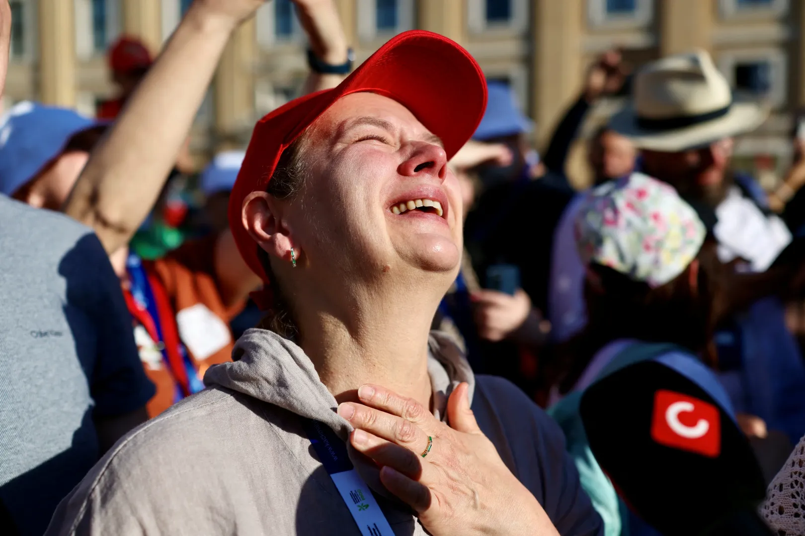 Fotó: Kevin Coombs, Claudia Greco / Reuters