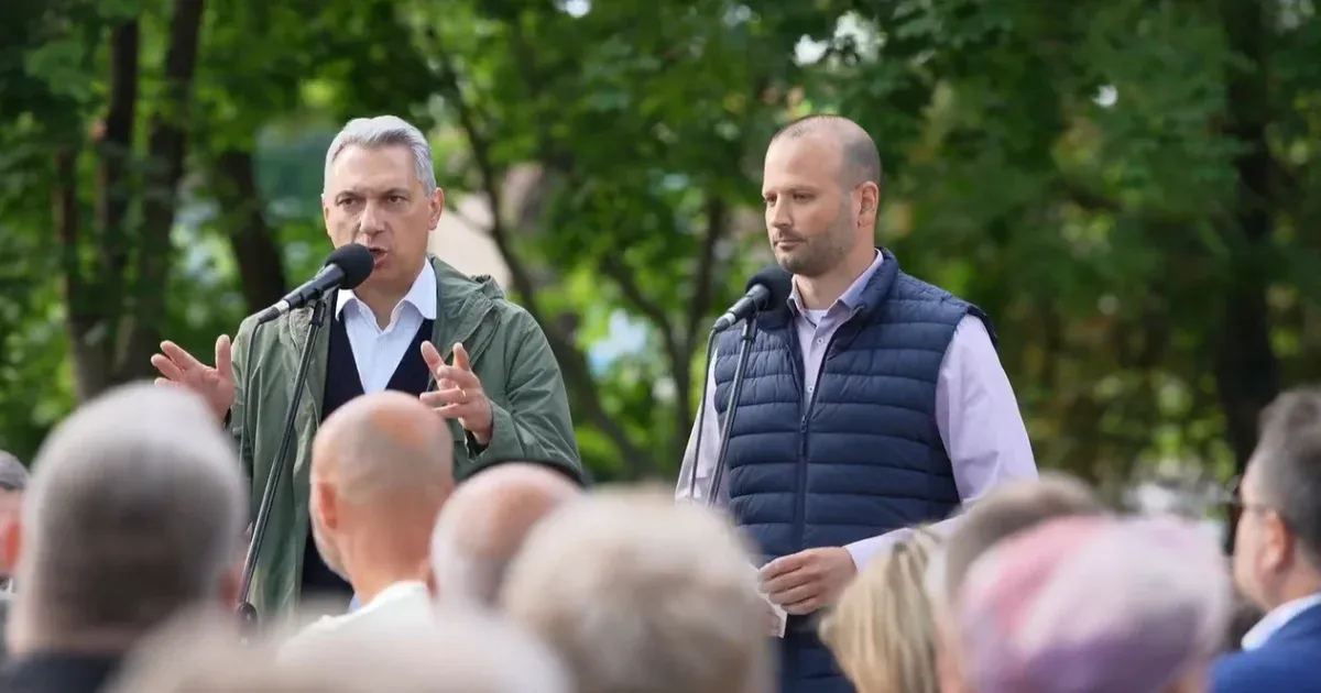 Keszthelyi fórumán megkérdezték Lázár Jánostól, milyen érzés kastélyban lakni