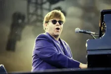 Dua Lipa és Elton John is a brit miniszterelnökhöz fordult a mesterséges intelligencia miatt