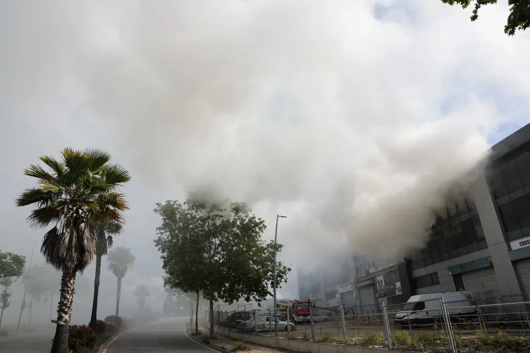 Mérgező klórfelhő miatt 160 ezer ember nem hagyhatta el az otthonát Barcelona közelében