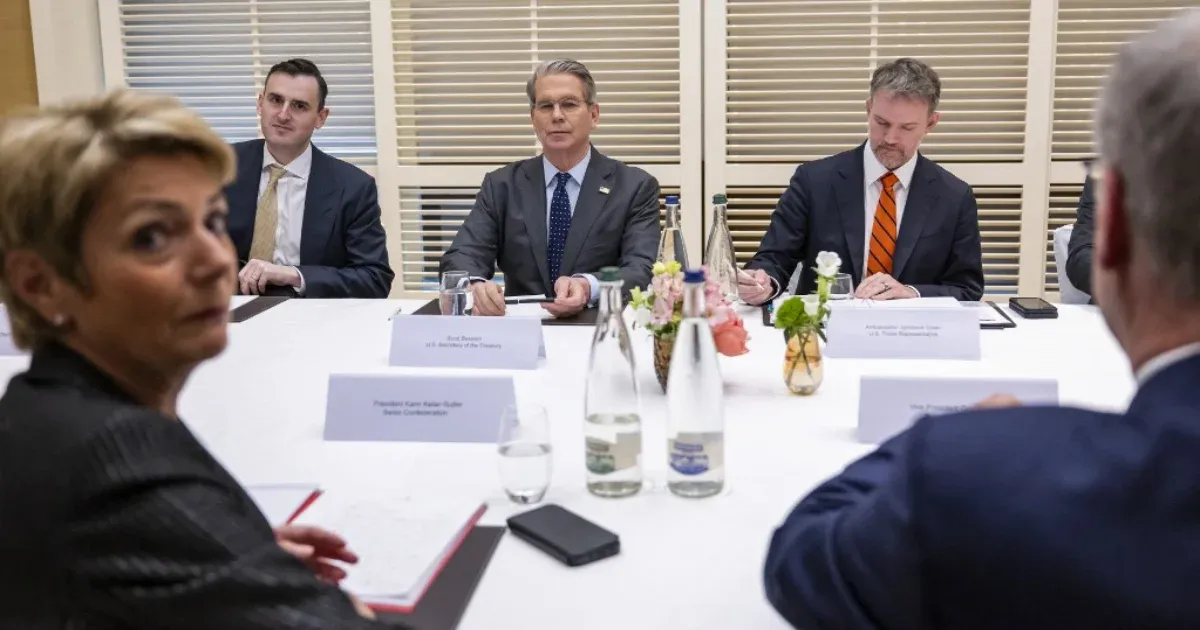 Trump szerint konstruktívan tárgyaltak a kínaiakkal a teljes újraindításról