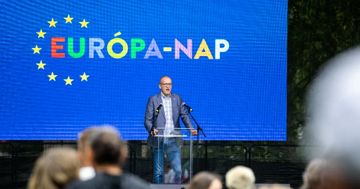 Tarr: Sokan mondják, hogy Brüsszel diktál, de én azt látom, Brüsszel dönt, és mi is ott ülünk az asztalnál