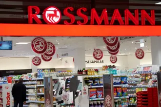 Szigorít a Rossmann, mennyiségi korlátozásokat vezetnek be az árrésstoppos termékekre