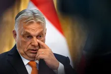 Lakner Zoltán szerint az EU-s vétópartnerségéért állhatott be George Simion mögé Orbán Viktor