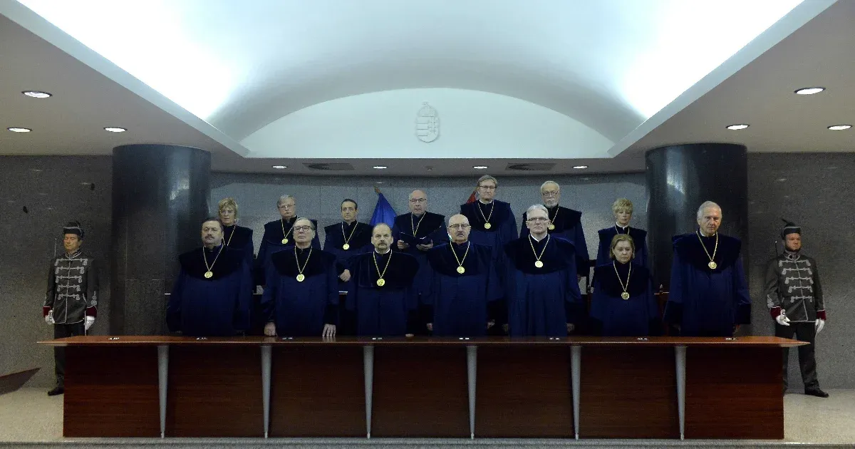 Három kiadó hely van, abból kettő a Fideszé, de befigyel a Mi Hazánk is