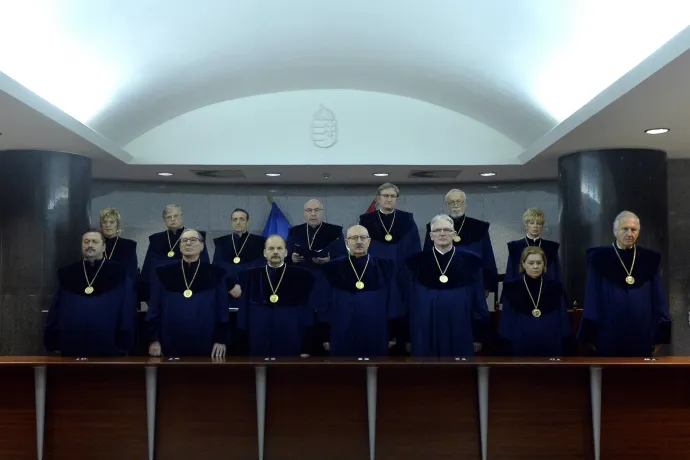 Három kiadó hely van, abból kettő a Fideszé, de befigyel a Mi Hazánk is