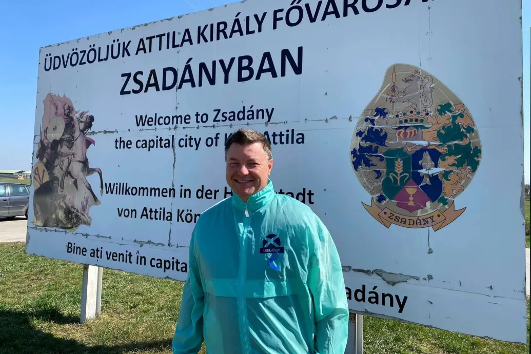 Megalakult a Duna Párt, a DK-ból kizárt Leel-Őssy szerint nem bizniszpártról van szó