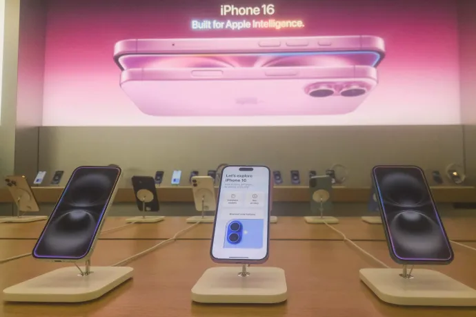 Drágábban adná az iPhone-t az Apple, csak még nem tudják, hogy ne fogják Trump vámjaira az emelést