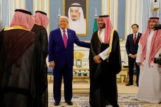 Trump a Közel-Keleten: százmilliárdos katonai megrendelés, Gáza és az MI jövője is múlhat a minikörúton