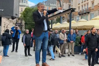 Hadházy Ákos: Minden hatalomra lehet nyomást gyakorolni, csak elszántság kérdése