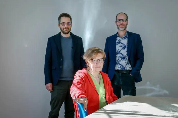 Az, hogy valaki vesz egy kanapét, majd kiírja a honlapjára, hogy várom a klienseket, még nem pszichoterápia