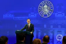 Varga Mihály szerint hiba lenne gyorsan felszámolni a jegybanki alapítványt