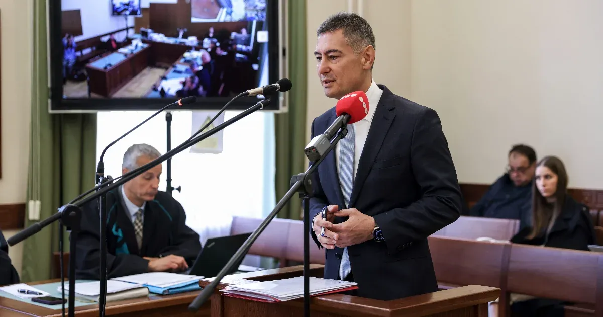 Horváth Csaba azt állítja, ő nem korrupciós céllal, hanem néha csak unalomból találkozgatott a Nagymesterrel