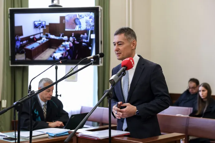 Horváth Csaba azt állítja, ő nem korrupciós céllal, hanem néha csak unalomból találkozgatott a Nagymesterrel