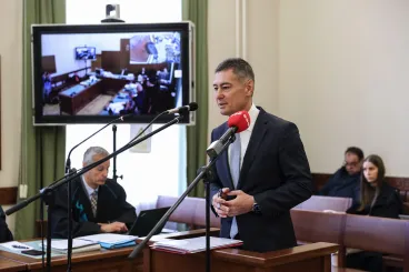 Horváth Csaba azt állítja, ő nem korrupciós céllal, hanem néha csak unalomból találkozgatott a Nagymesterrel