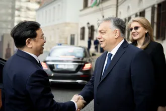 Magyarországra helyezi európai központját a BYD
