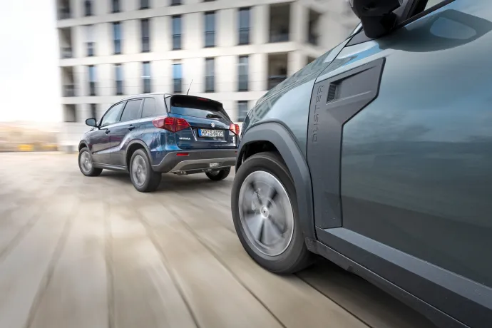 Öt liter körüli átlagfogyasztás és olcsó részletmegoldások – de miért ilyen népszerű a Duster és a Vitara?