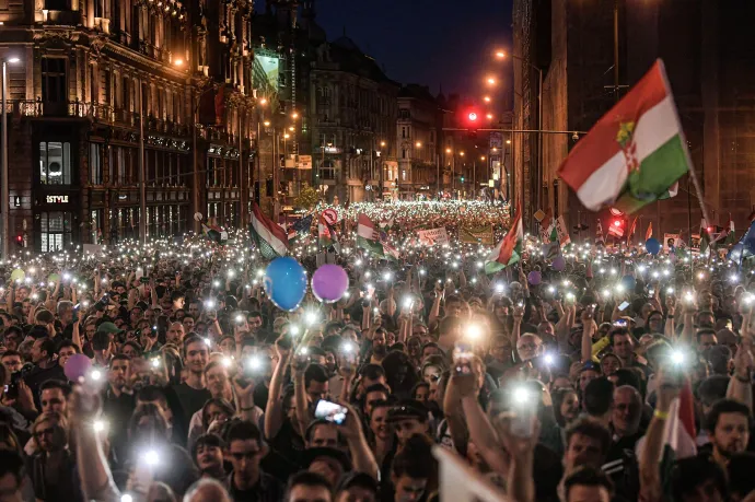Nem igaz, hogy a magyarok passzívak. Igenis tüntetnek, sztrájkolnak, blokádot szerveznek, ha kell