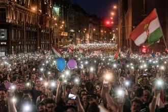 Nem igaz, hogy a magyarok passzívak. Igenis tüntetnek, sztrájkolnak, blokádot szerveznek, ha kell