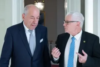 Polt Péter felment a Sándor-palotába és beadta a lemondását