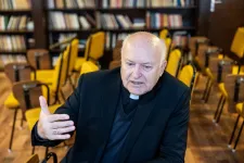 A belgrádi érsek szerint XIV. Leóban van némi amerikai lezserség is