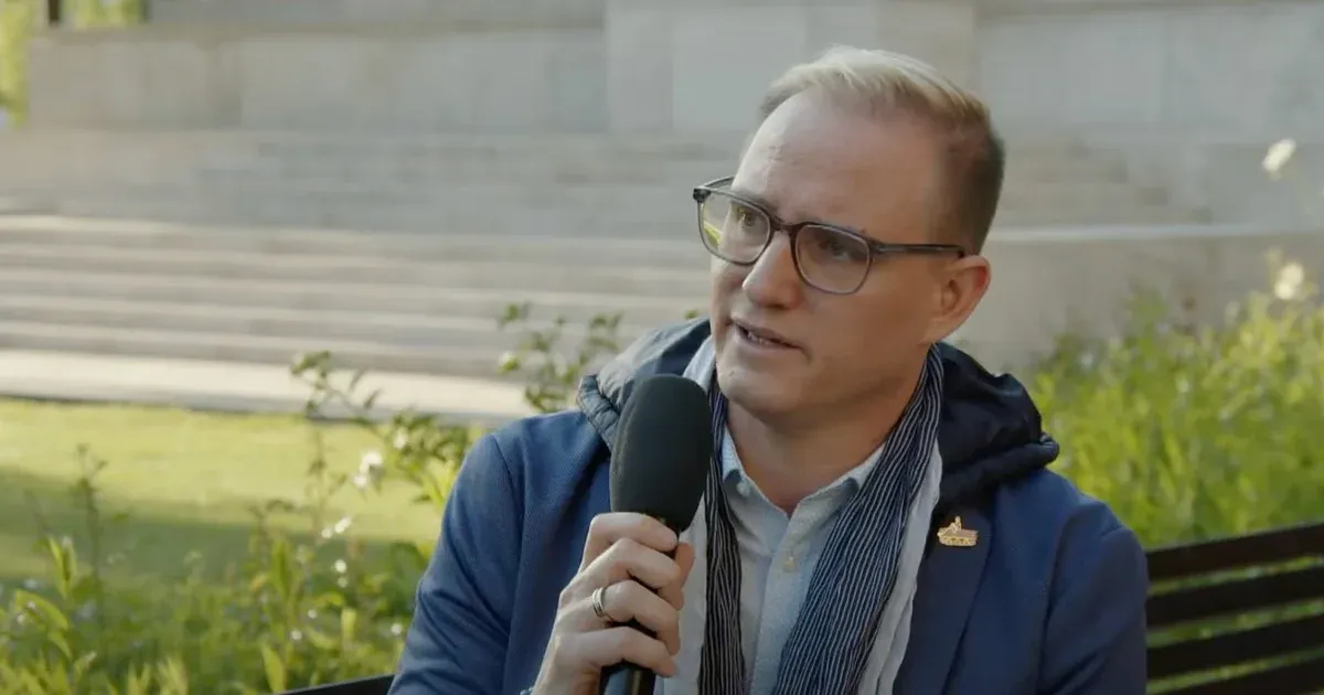Lakner Zoltán: Ez az Ăşj törvĂ©nytervezet az elsĹ‘ Ărásos dokumentuma a Huxitnak