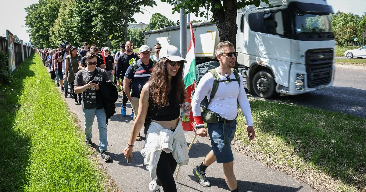 Magyar PĂ©ter az ellehetetlenĂtĂ©si törvĂ©nyrĹ‘l: Lehet Ă©s kell tiltakozni, de attĂłl nem fogják megváltoztatni