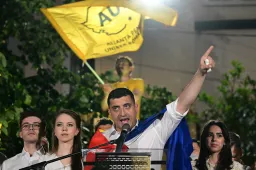 Simion mögött a Vasgárda és a Ceaușescu-rendszer árnyéka áll – Smaranda Enache az elnökválasztás tétjéről