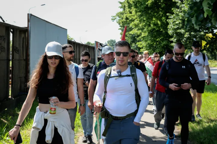 Magyar Péter: Sóval hintjük be a Szuverenitásvédelmi Hivatal helyét