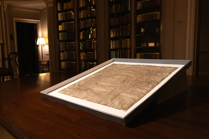 A Harvard egy marék dollárért véletlenül megvette a Magna Carta 700 éves eredeti példányát