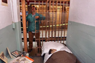 Lopott hajjal és műfejekkel verték át az őröket az Alcatraz legravaszabb rabjai, soha nem találták meg őket
