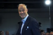 Szalay-Bobrovniczky „örült, hogy találkoztunk”, de a sajtósai alig engedtek forgatni
