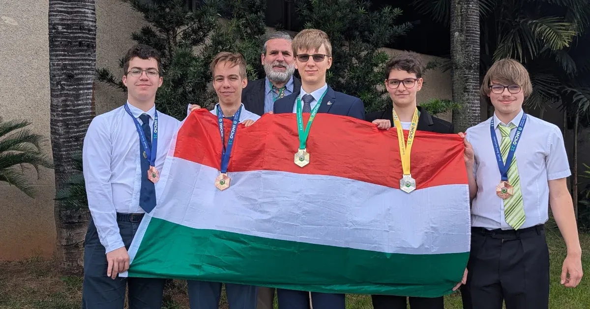 Öt érmet nyertek a magyar középiskolások a Mengyelejev Kémiai Diákolimpián