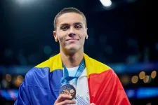 David Popovici, Sebastian Stan és Mircea Cărtărescu is Nicușor Dant támogatja