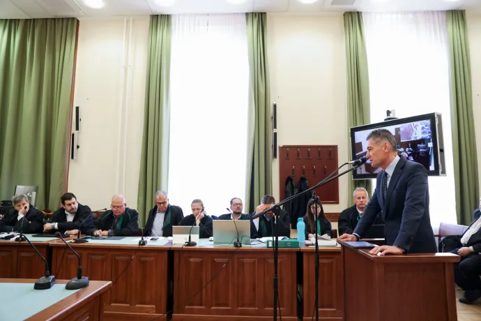 Horváth Csaba a bíróságon 2025. május 16-án – Fotó: Melegh Noémi Napsugár / Telex