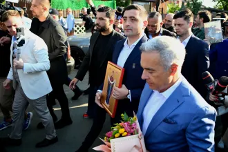 A vasárnapi elnökválasztás tétje, hogy Románia eltolódik-e szélsőjobbos irányba