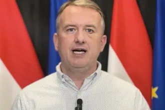 A DK kezdeményezte, hogy uniós napirendi pont legyen az ellehetetlenítési törvényjavaslat a parlament jövő heti ülésén