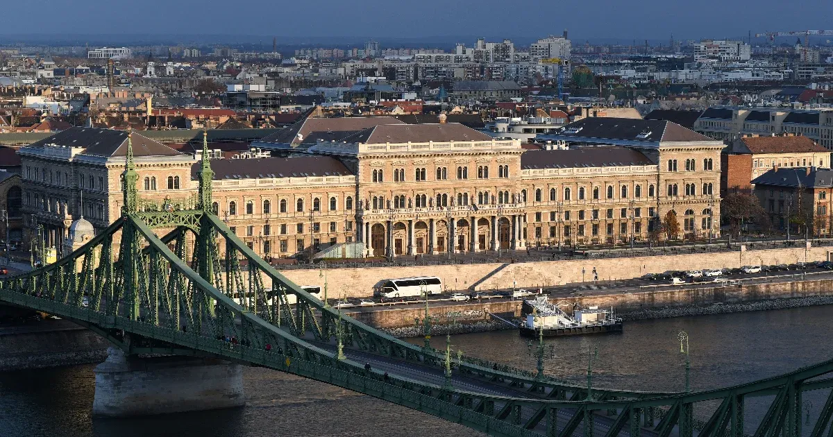 A hallgatók egy része használhat MI-t a vizsgán, a másik része nem, fel is háborodtak