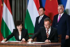 Kína-kutató a BYD budapesti központjáról: A kínai állam kifejezetten tiltja a cégeinek a technológia kivitelét