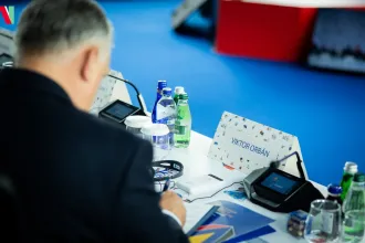 Orbán szerint elkerülhetetlen, hogy az európai vezetők is tárgyaljanak az oroszokkal