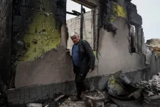 Civileket szállító ukrán buszba csapódott be egy orosz drón, kilencen meghaltak