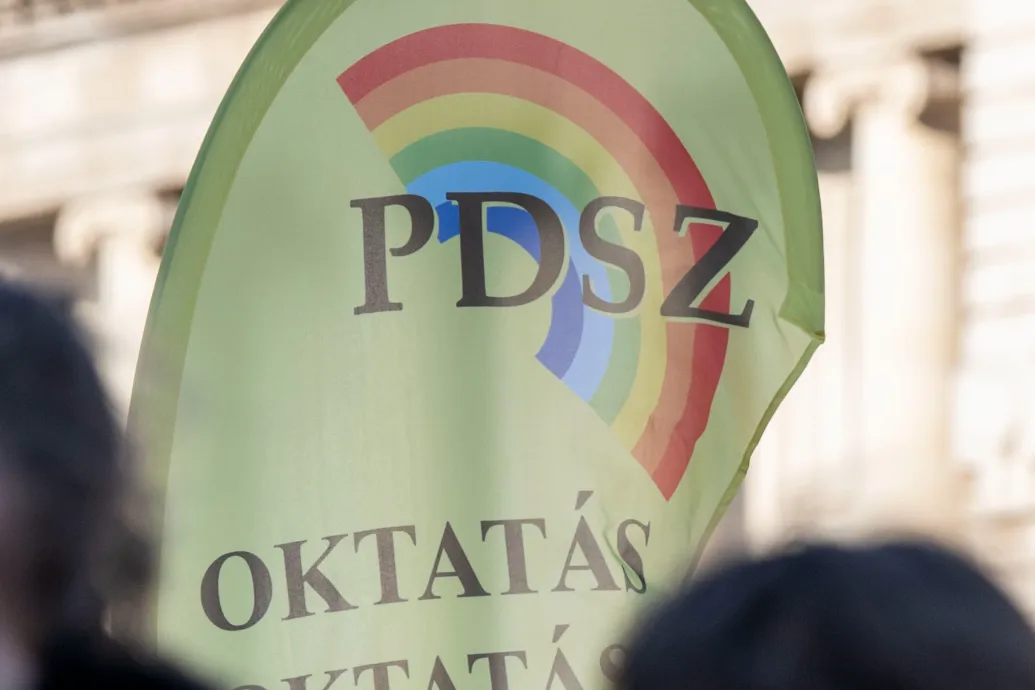 Civilek és szakszervezetek is tiltakoznak az ellehetetlenítési törvény ellen