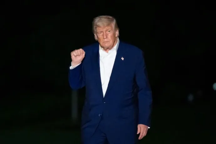 Trump hétfőn tárgyal Putyinnal az ukrajnai háború lezárásáról
