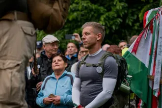 Szolnokra ért Magyar Péter országjárása