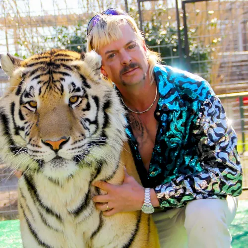 Ahogy kiengedték a börtönből, máris Mexikóba toloncolták Tiger King férjét