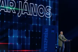 Lázár János szerint azért győzte le őt Márki-Zay Péter, mert ő otthonos volt az online világban