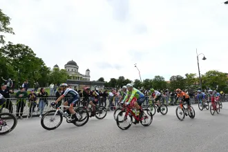 Durva pilisi emelkedő, macskakő és a Bazilikához vezető szédületes sprint zárta le a Tour de Hongrie-t
