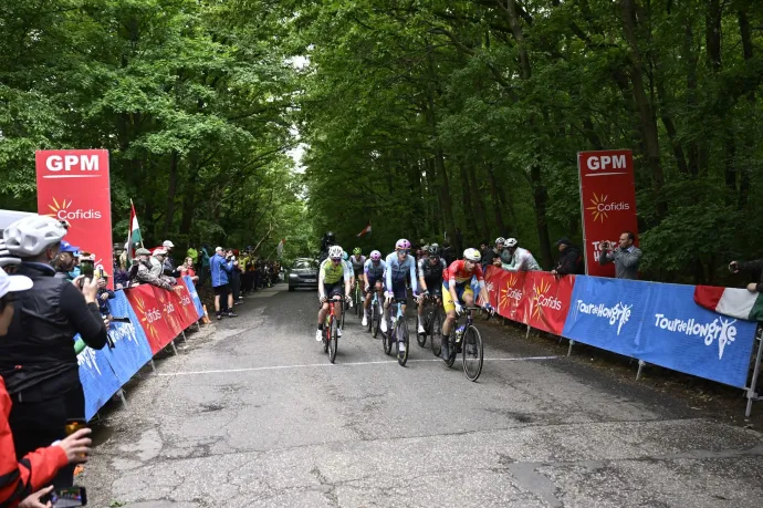 Hegy hajrá Pilisszántónál – Fotó: Tour de Hongrie