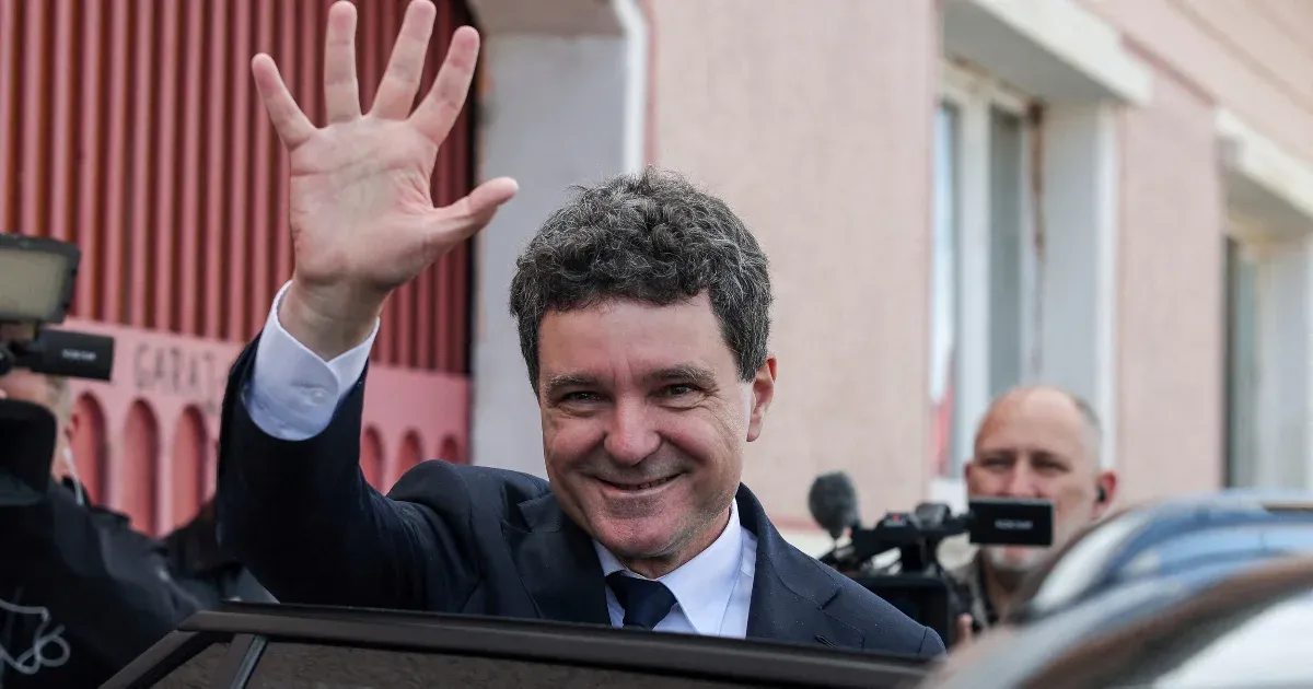 Exit poll: Nicușor Dan vezet a román elnökválasztáson